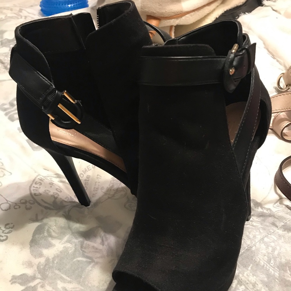 Apt 9 brand high heels